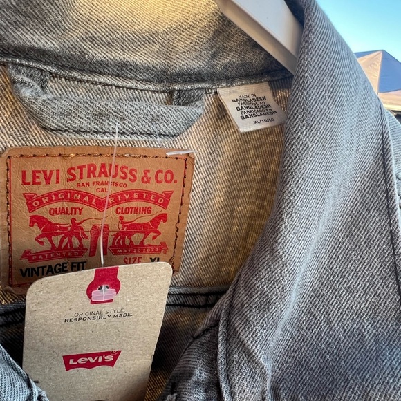 Levi's vintage trucker Gray Denim Jacket size XL - Picture 2 of 4